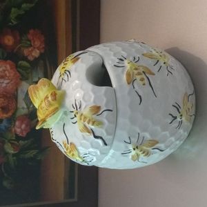 Ceramic Honey Pot with Yellow Bee Motif - White